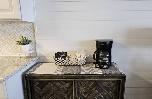 North Ocean City Condo | 🏖️Newly Renovated Ocean Front Unit Indoor Pool, Ice Skating, Video Archade 🏖️