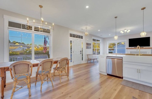 Old Town Bluffton House | Newly Renovated Old Town Charmer + HH Beach Access