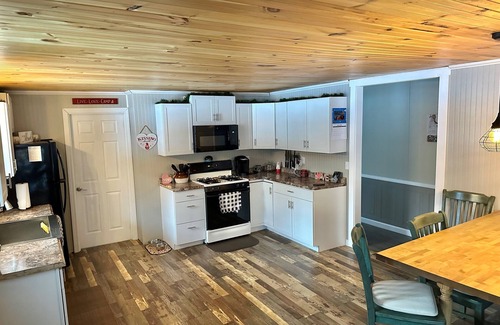 Portage Lake House | Newly Renovated, perfectly located and fully equiped.