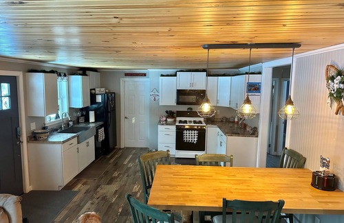 Portage Lake House | Newly Renovated, perfectly located and fully equiped.