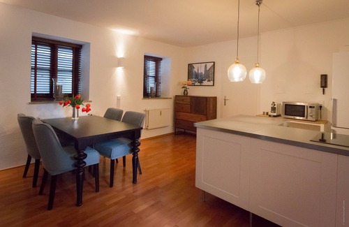 Isarvorstadt Apartment | Newly Renovated! Perfect home away in Munich.
