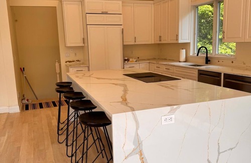 Hampton Bays House | Newly renovated, private, spacious 6BR house in Hampton Bays