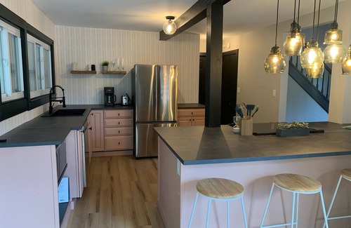 Zenda House | Newly Renovated Private House - 1 Mile to Boat Launch!