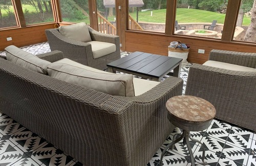 Zenda House | Newly Renovated Private House - 1 Mile to Boat Launch!