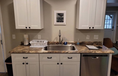 Oakley Apartment | Newly Renovated Private Lower Level Suite near Biltmore