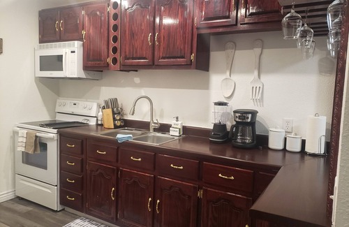 Brighton Apartment | Newly renovated private basement appartment. 2 bedrooms, 2 bathroom w/jetted tub