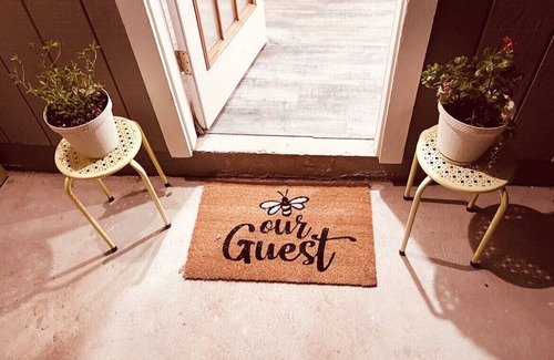 Austin Apartment | Newly Renovated South Austin Guesthouse with Private Backyard