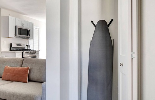 South Boston Apartment | Newly renovated South Boston 2BR by Blueground