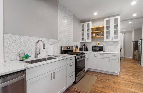 Oakley House | Newly renovated Spacious & Cozy 3Bd Home in Oakley