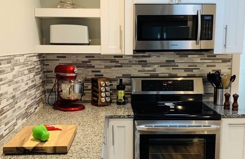 Douglass Hills House | Newly Renovated. Spotless. Secure Neighborhood