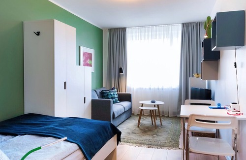 Unterbilk Apartment | Newly renovated studio in Medienhafen am Rhein