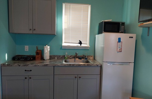 Villas House | Newly renovated studio bungalow six minutes walking distance from the DE Bay