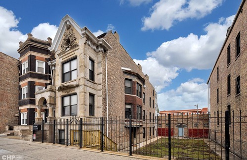 Heart of Chicago Condo | Newly Renovated Studio In the Heart of Pilsen by AllSet Turnover