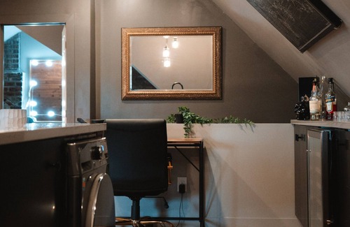 Detroit Apartment | Newly Renovated Stylish Loft - Prime Location!n
