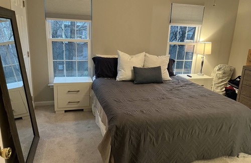 Mount Vernon House | Newly Renovated Townhouse ~3 miles from Ft. Belvoir and ~20 miles from D.C.