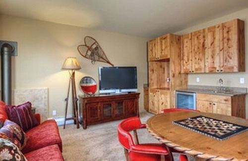 Cascade Highlands House | Newly renovated townhome near Town Ctr. Lone Peak views, rec room, new hot tub.
