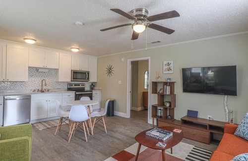 Gulfport Apartment | Newly renovated! Unit F at Triple Tail Alley