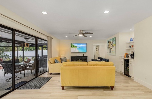 Bonita Shores House | Newly Renovated Private Pool Home -Minutes to Bonita Beach. Quiet location.