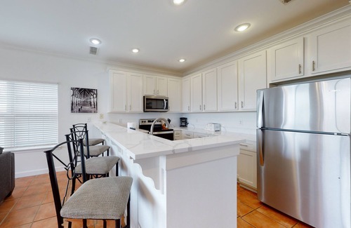 Dauphin Island Condo | Newly renovated waterfront condo with pool, WiFi, W/D, & central AC