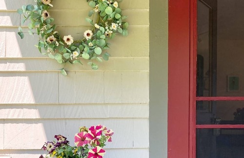 Jeffersonville House | Newly Renovated House in Catskill Village Along Creek