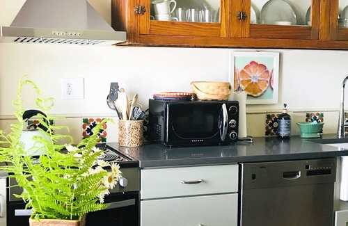 Jeffersonville House | Newly Renovated House in Catskill Village Along Creek