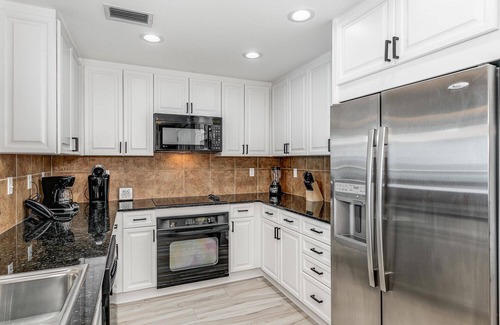 Pensacola Beach Condo | Newly Renovated 2B Gulf Front Tower 1 @ Portofino!