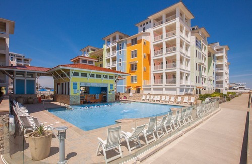 Sandbridge Condo | *Newly Renovated and Updated*Resort Style Condo on the Beach!