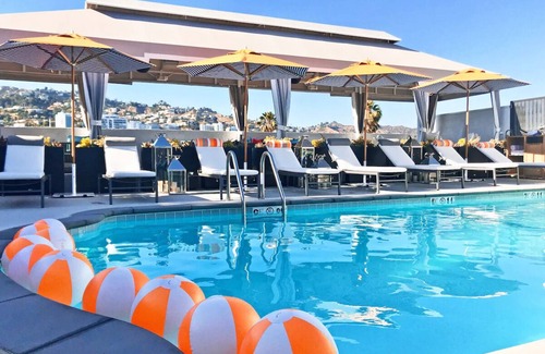 Tri-West Hotel | Newly-renovated luxury suites w/kitchenette & balcony! Close to Beverly Hills
