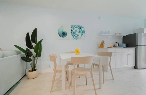 West Palm Beach House | Newly Renovated (+Pool) near Dtown & The Beach