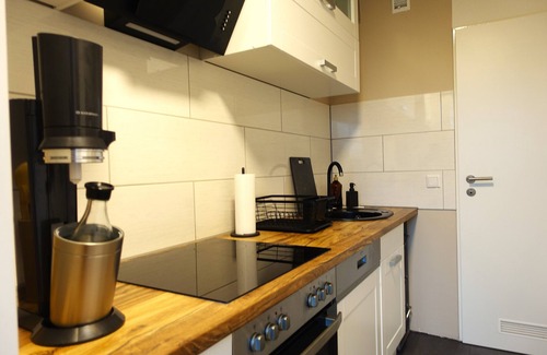 Großenbaum Apartment | Newly renovated vacation apartment in Duisburg South - near the trade fair and Düsseldorf Airport