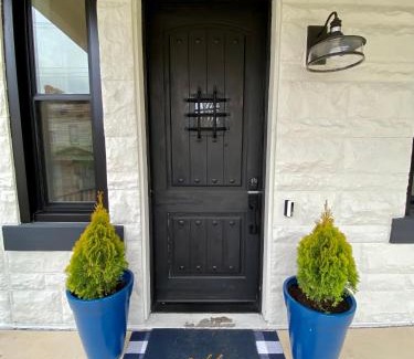 Brighton Heights House | Newly Renovated Victorian Gem Perfect Space for Family Vacations!