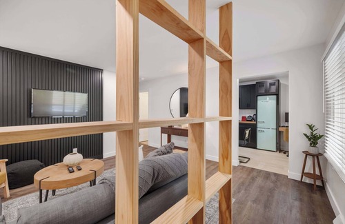 Ann Arbor House | Newly Renovated West-Side 1BR/1BA!