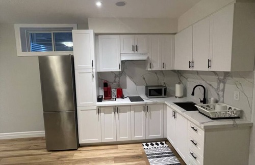 Doon South House | Newly renovated with full privacy home away home close Hwy 401