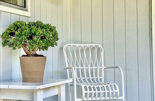Amity Point House | Newly Renovated With Pool