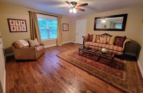 Monticello House | Newly Rented Lake House