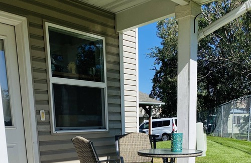 Westside House | Newly Update 2 Bedroom Townhouse