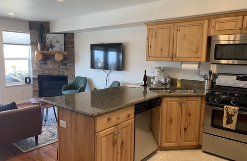Eden Condo | Newly updated 2 bedroom/bath condo close to 3 ski areas