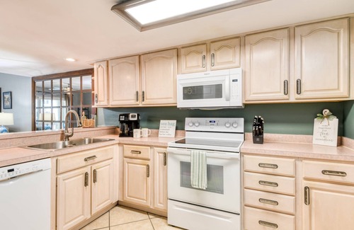 Crescent Beach Condo | Newly Updated, 2 Heated Pools, Ocean View, Private Balcony, Basketball, Tennis, $300 in Free Tickets