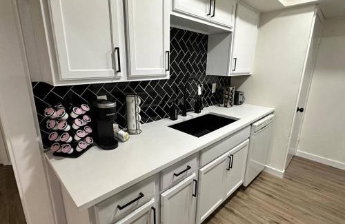 Garland House | Newly Updated Cozy Home
