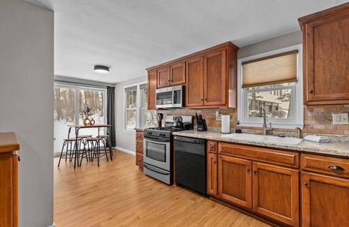 Green Bay House | Newly Updated!DiscountMonthlyStays/PetsWelcome!