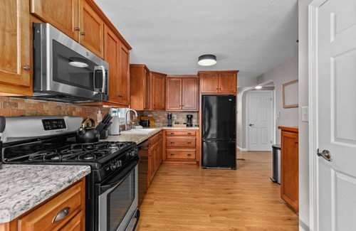 Green Bay House | Newly Updated!DiscountMonthlyStays/PetsWelcome!