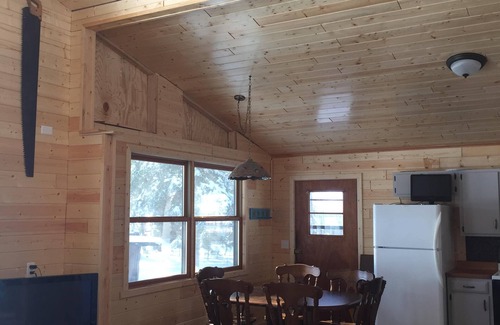 Siren Cabin | Newly Updated Lake Front Cabin in Siren