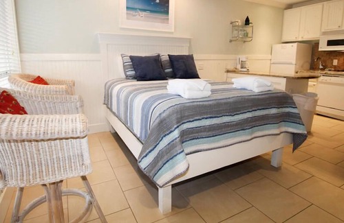 Saint Helena Island Resort | Newly Updated Poolside Studio Steps from Beach, Sandbar, & Tennis