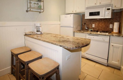 Saint Helena Island Hotel | Newly Updated Poolside Studio Steps From Beach, Sandbar, & Tennis