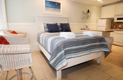 Saint Helena Island Hotel | Newly Updated Poolside Studio Steps From Beach, Sandbar, & Tennis