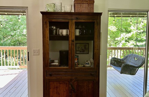 Falls of Rough Cottage | Newly updated Rough River Cottage with deck, grill and firepit!