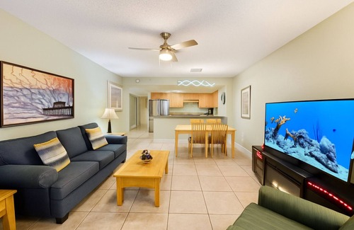 Myrtle Beach Condo | Newly Upgraded Direct Oceanfront 2-br Condo on Top Floor in Broadwalk, Downtown