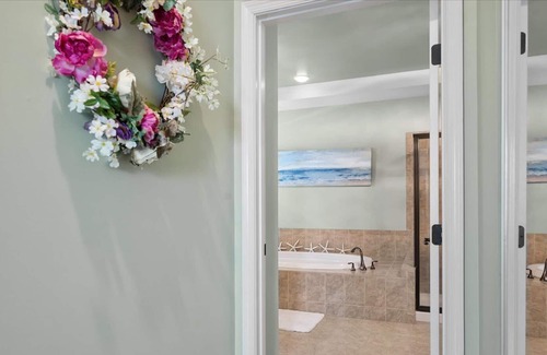 The Commons House | Newly Upgraded House in Bayside Community