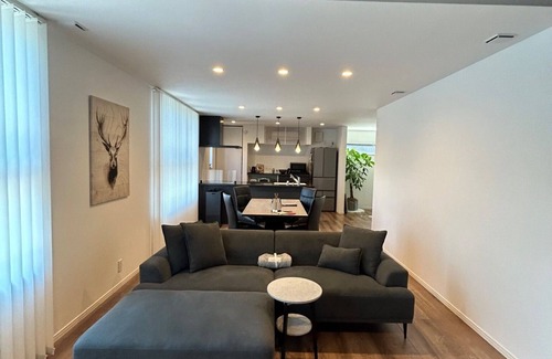 Namegawa House | Newly1574LDKRoof top SaunaBBQGarageBoxing gymTheater room - Newly built design house 4LDK limited to 1 group with rooftop BBQ garage gym karaoke/Hiki-gun Saitama