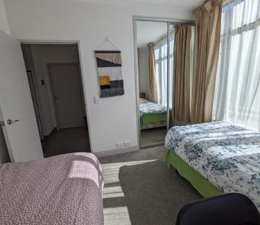 Auckland House | Newmarket Homestay - Twin Room